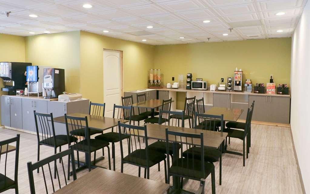 Surestay Plus Hotel By Best Western Сивиървил Ресторант снимка