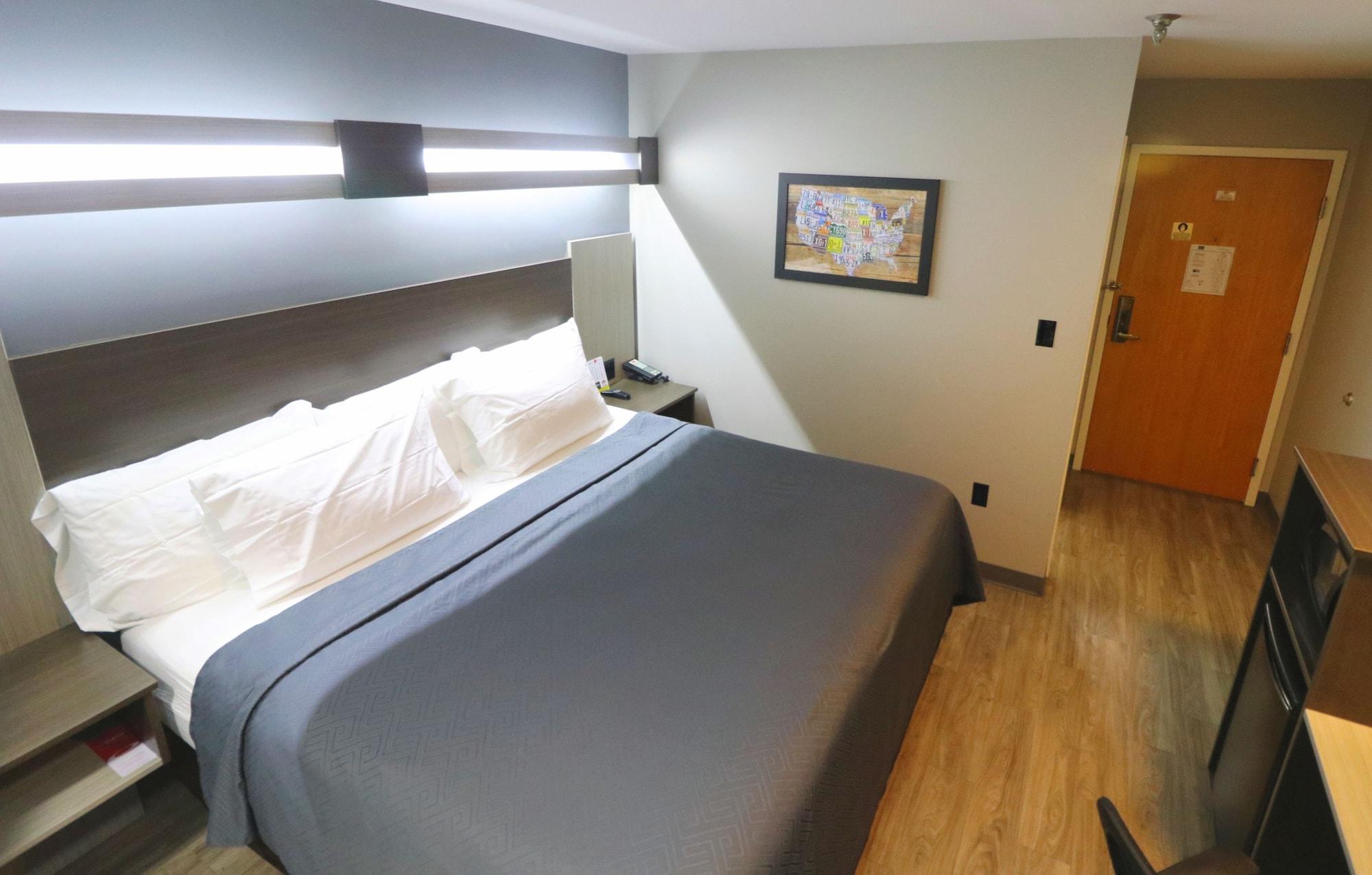 Surestay Plus Hotel By Best Western Сивиървил Екстериор снимка