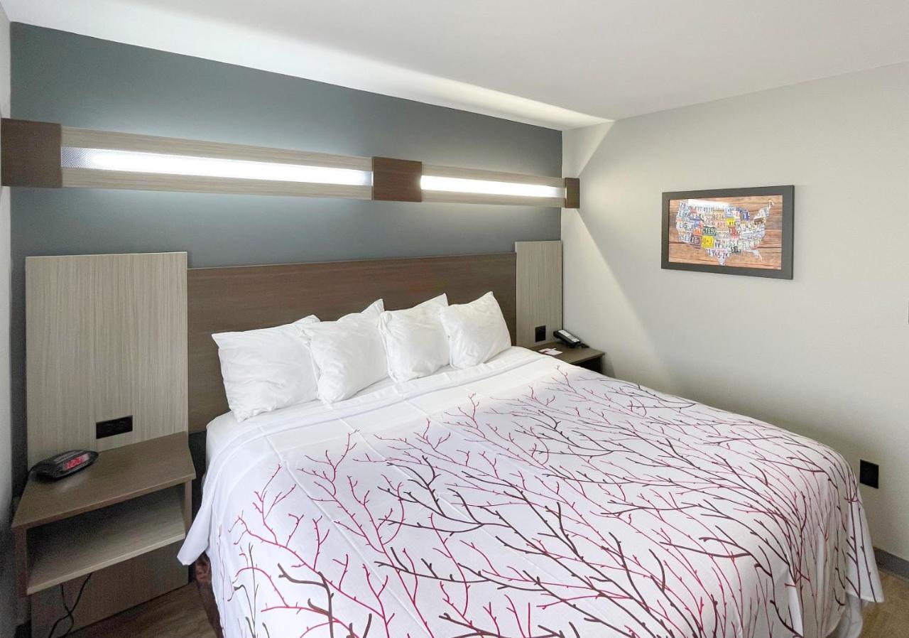 Surestay Plus Hotel By Best Western Сивиървил Екстериор снимка
