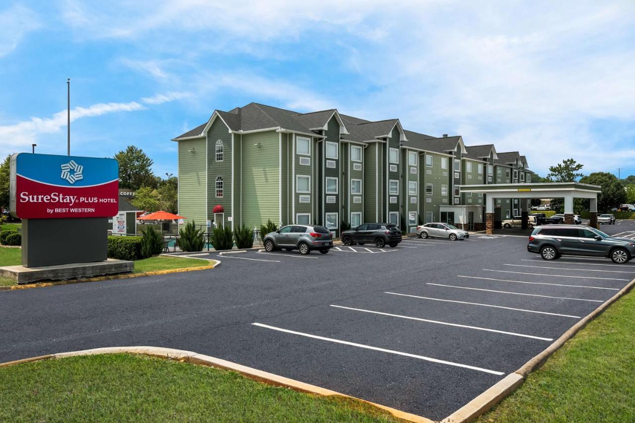 Surestay Plus Hotel By Best Western Сивиървил Екстериор снимка