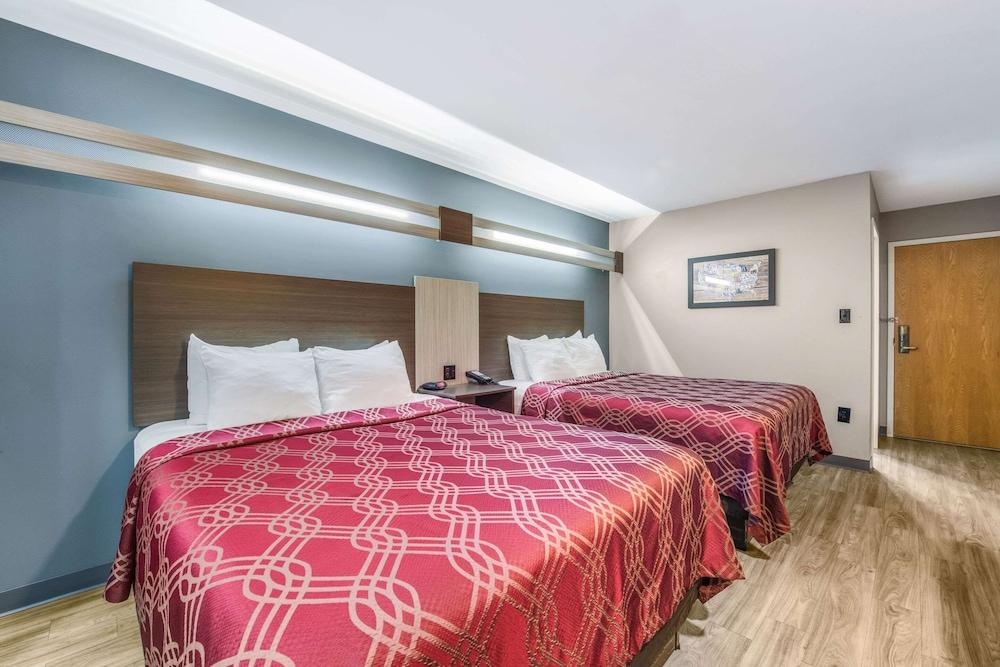 Surestay Plus Hotel By Best Western Сивиървил Екстериор снимка