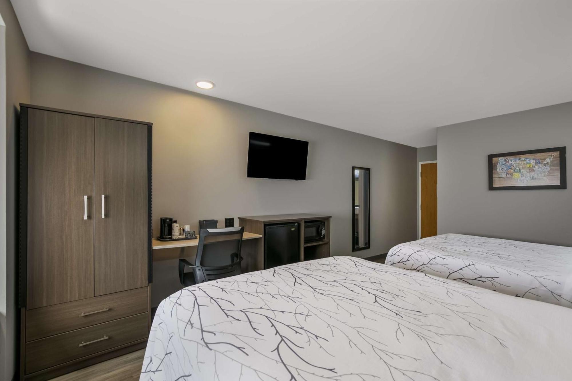 Surestay Plus Hotel By Best Western Сивиървил Екстериор снимка