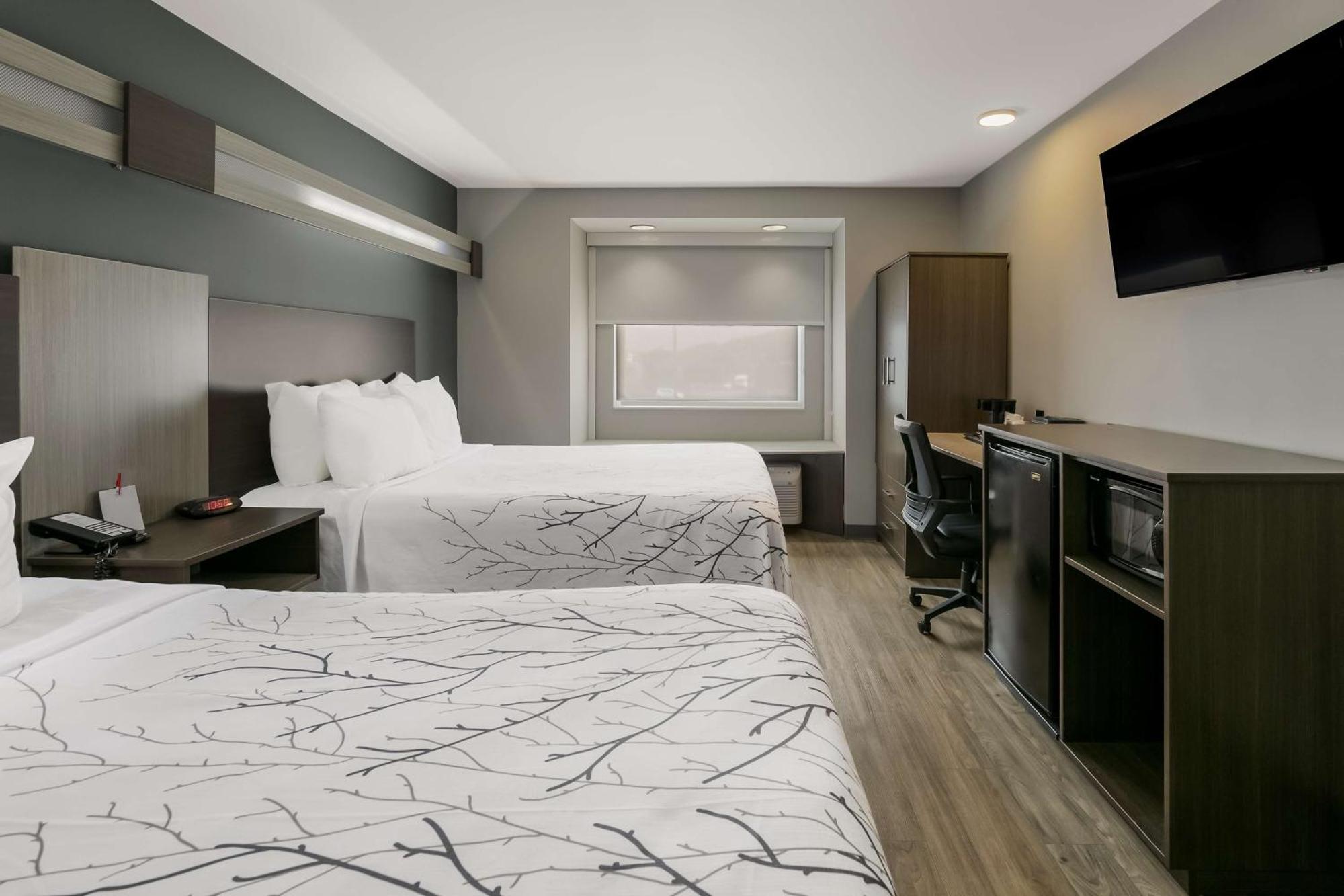 Surestay Plus Hotel By Best Western Сивиървил Екстериор снимка