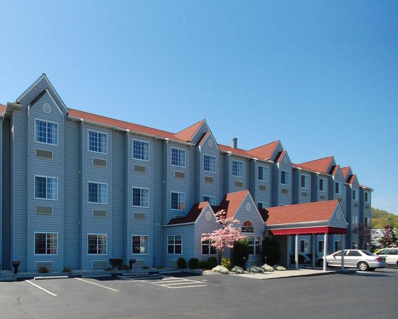 Surestay Plus Hotel By Best Western Сивиървил Екстериор снимка